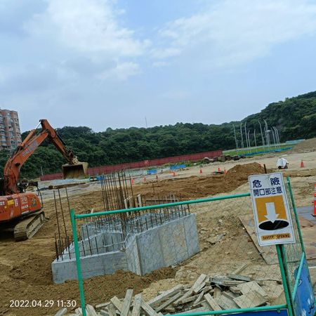 ▲▼基隆4億田徑場重建延宕。（圖／翻攝呂美玲、韓世昱臉書）