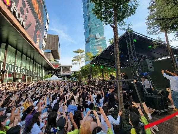 ▲▼att 4 fun,信義區商圈,原子少年 。（圖／att 4 fun提供）