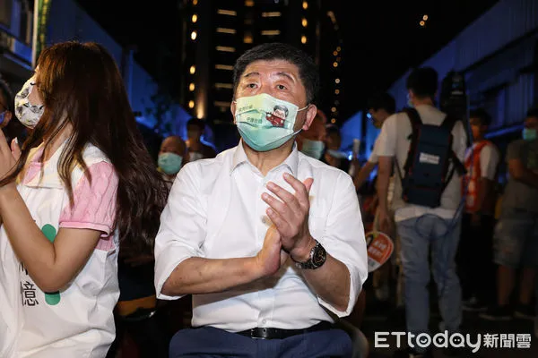 ▲台北市長參選人陳時中出席拍照見面會。（圖／記者林敬旻攝）