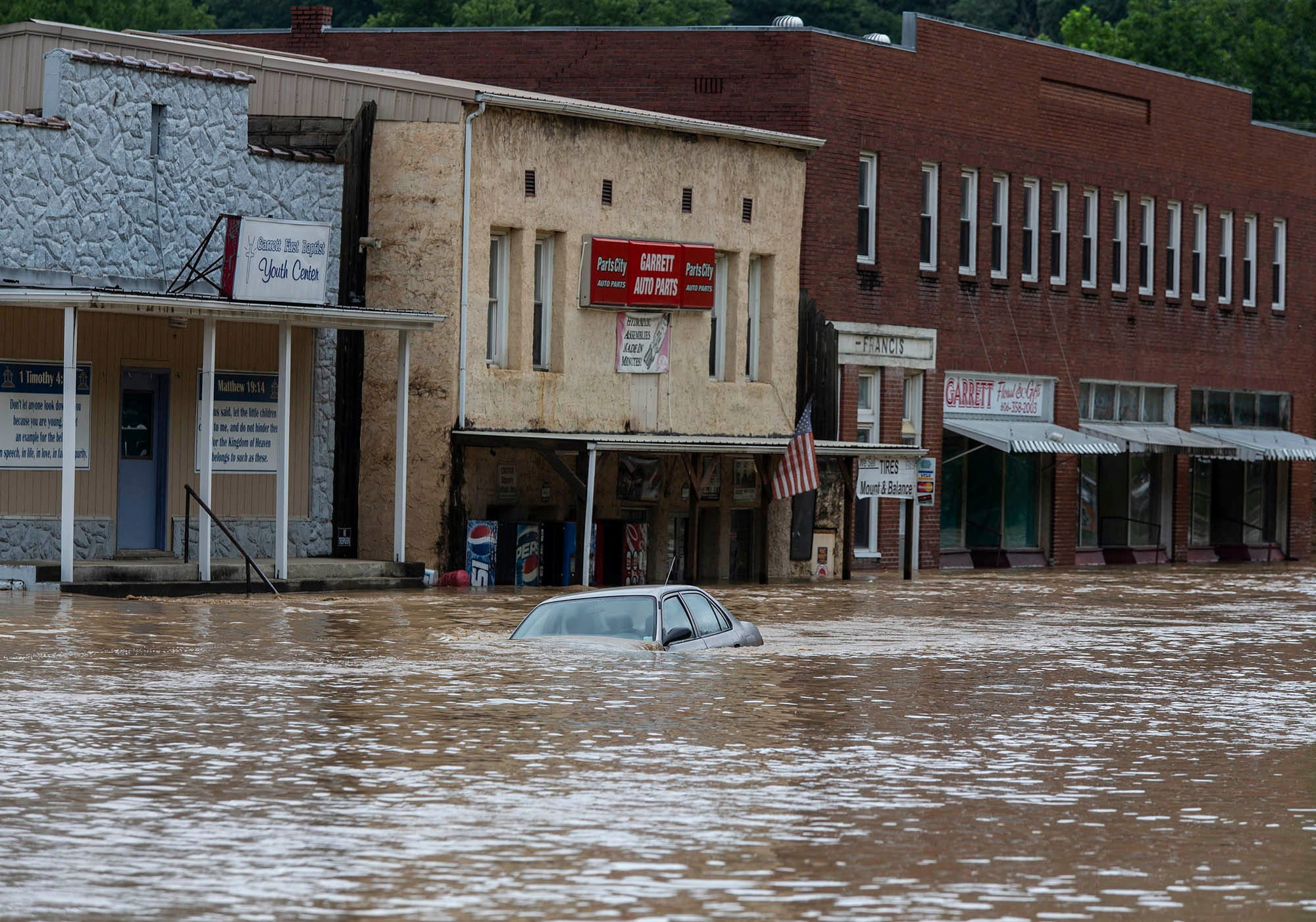 ▲▼ 肯塔基州東部極端暴雨引發洪災。（圖／路透）