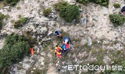 登嘉明湖高山症發作！女山友一度昏迷無法行走　空勤總隊救援脫困