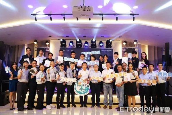 ▲▼ 第二屆國本學堂結業典禮 新一代農業種子隊誕生 。（圖／記者翁伊森翻攝）