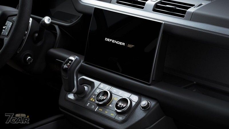 拍賣做公益　Jaguar Land Rover 即將釋出多輛 007 電影特技車
