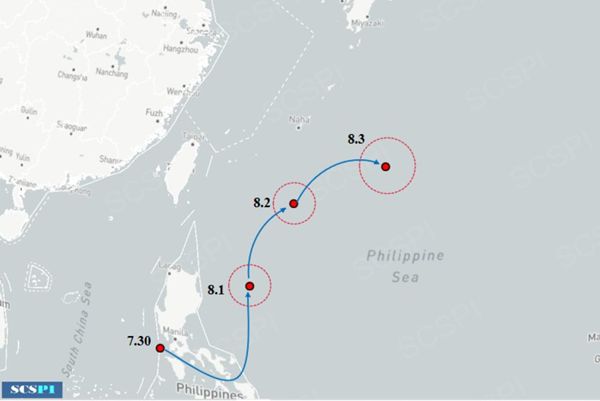 ▲根據中國智庫「南海戰略態勢感知計畫」（SCSPI）最新資訊，航空母艦「雷根號」（USSR Ronald Reagan）抵達菲律賓海後，似乎正在持續往東移動。（圖／翻攝推特@SCS_PI）