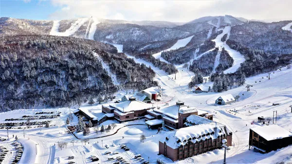 ▲▼Club Med北海道滑雪度假村Kiroro Peak行館。（圖／Club Med提供）