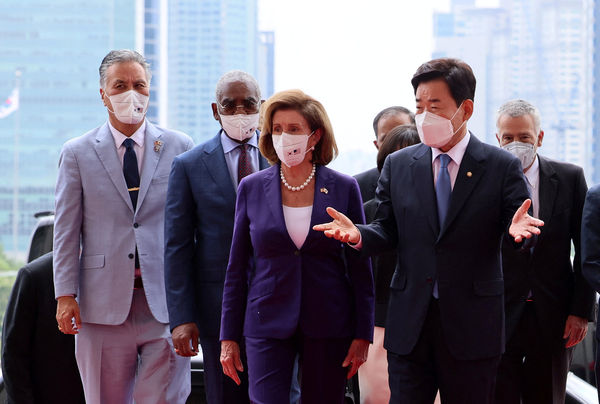 ▲▼ 美國眾議院議長裴洛西（Nancy Pelosi）亞洲行第四站到南韓。（圖／路透）