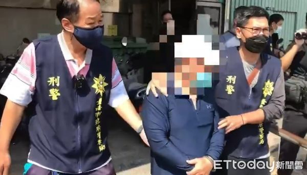 ▲台南市警四分局、刑警局南打中心，共同在台南市安平區慶平路大樓前查獲涉嫌7736萬元強盜案的在逃犯嫌黃正江，起獲改造手槍2把、空氣槍1把、子彈38發。（圖／記者林悅翻攝，下同）