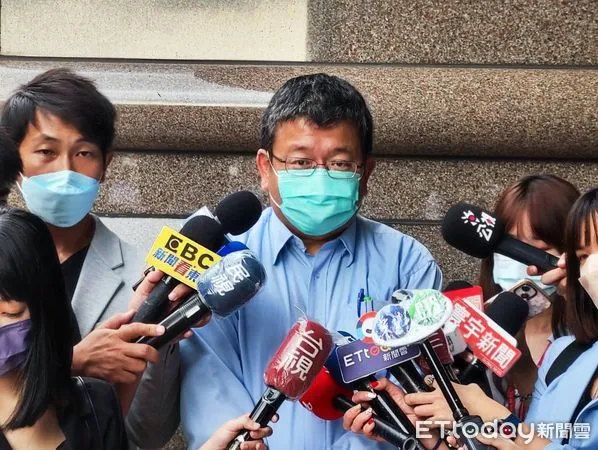 ▲▼軍事專家施孝瑋談樂山雷達站。（圖／記者陳煥丞攝）