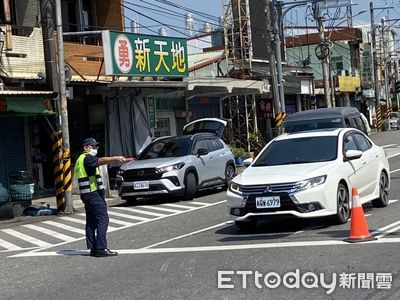 好天氣加持！墾丁再爆出遊潮　屏鵝公路單日車3萬輛次...警加強疏導