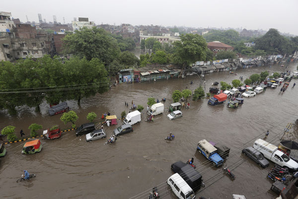 ▲▼30年來最大降雨強襲巴基斯坦。（圖／達志影像／美聯社）