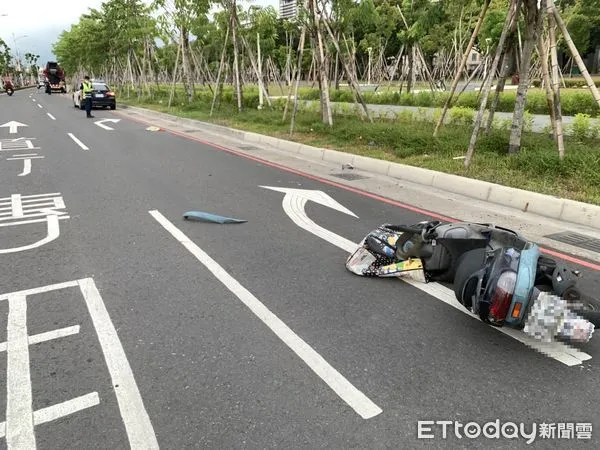 ▲左營區的翠華路與新莊仔路口發生一起死亡車禍             。（圖／記者吳奕靖翻攝）