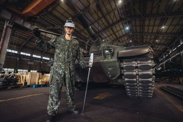 ▲▼文化總會最新一集《匠人魂》影片，特別記錄「陸軍兵整中心裝配翻修廠」。（圖／文化總會提供）