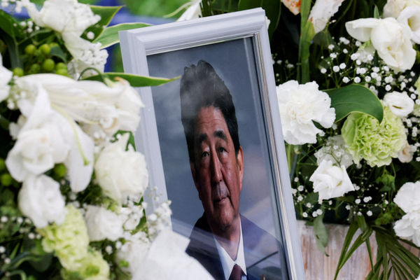 ▲▼日本政府想為日前遇刺身亡的前首相安倍晉三舉行國葬，不過卻因葬禮費用可能過高而引發民眾不滿。（圖／路透）