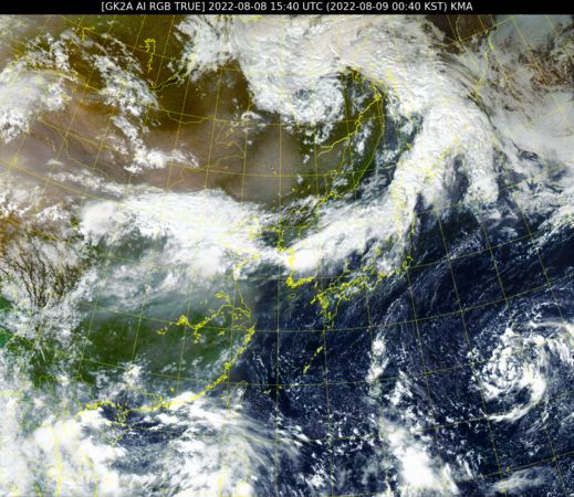 ▲▼南韓8日降下80年來最大暴雨，南韓氣象中心說明這波豪雨成因。（圖／翻攝自南韓國家氣象衛星中心）
