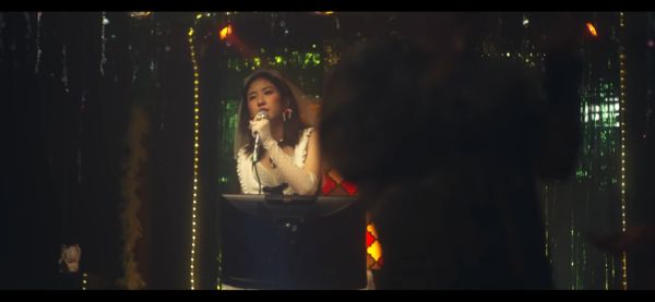 ▲▼9m88在新歌MV飾演失意的女主角，邀請歌手沈安、馬念先等人一同客串演出。（圖／爵士寶貝提供）