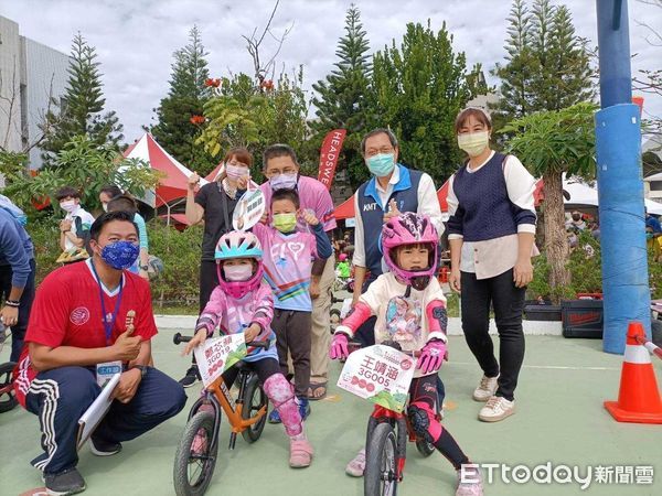 ▲蘇清泉參與活動爭取支持            。（圖／蘇清泉競選服務處提供，下同）