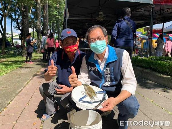 ▲蘇清泉參與活動爭取支持            。（圖／蘇清泉競選服務處提供，下同）