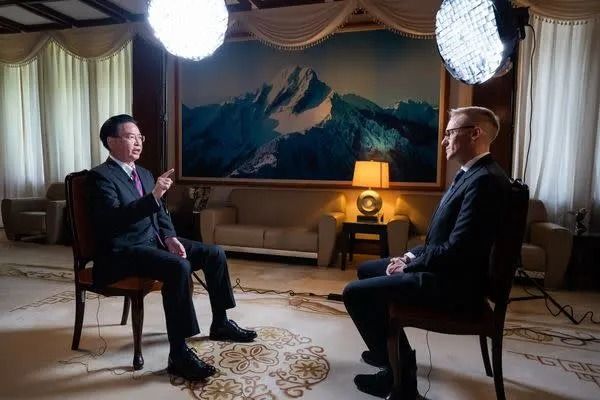 ▲▼外交部長吳釗燮8日接受CNN專訪時談及兩岸議題。（圖／外交部提供）