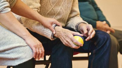 她養生20年「不吃炸物甜食」卻老更快　醫曝關鍵2原因