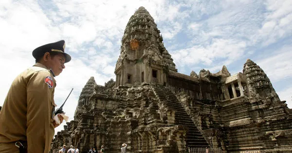 「距離死亡最近的地方」柬埔寨為什麼這麼亂？　黃賭毒遍地開花每走一步恐小命不保