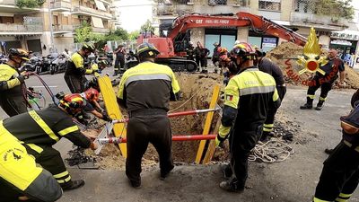 義大利5笨賊「挖隧道直通銀行搶劫」　意外坍塌1人受困8小時才救出