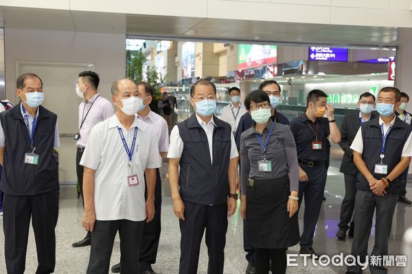 ▲▼        黃明昭視察桃機     。（圖／記者楊淑媛翻攝）