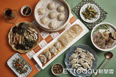 身分證有「9」吃煎餃9元!這一鍋集團文青麵食館「九初」8/17開幕