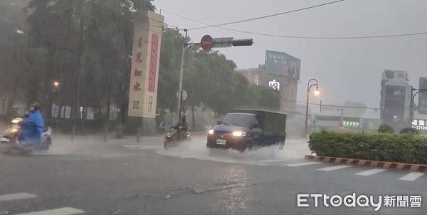 ▲▼台中淹水。（圖／記者游瓊華攝）