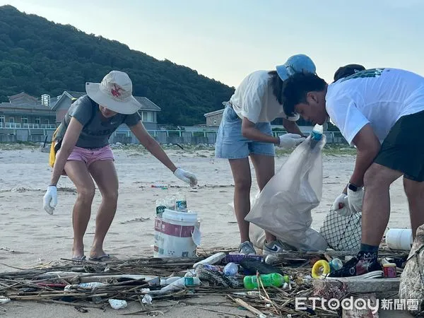 ▲▼名衍行銷ESG馬祖淨灘小旅行。（圖／名衍行銷提供）