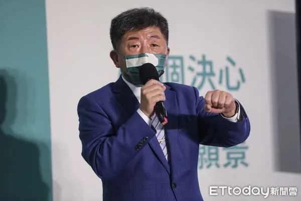 ▲台北市長參選人陳時中出席都市更新政策記者會。（圖／記者林敬旻攝）