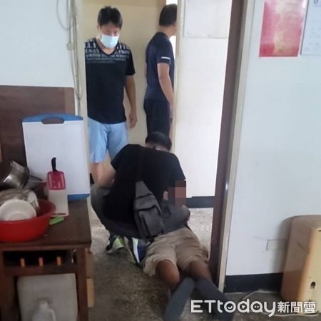 ▲▼賴男搶奪婦人手上現金後逃逸，警方5小時在他宿舍將他逮捕             。（圖／記者陳以昇翻攝）