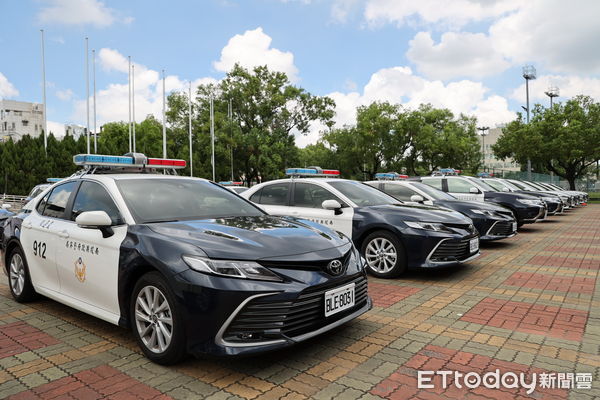 ▲南投縣警局舉辦111年度警用汽、機車授車及校閱儀式。（圖／南投縣政府、南投縣警局提供）