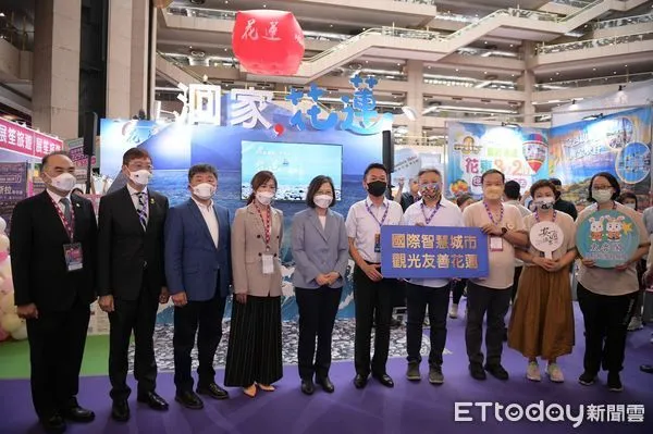 ▲花蓮形象館集結住宿、溫泉、賞鯨、台灣好行、伴手禮等業者推出優惠方案。（圖／花蓮縣政府提供，下同）