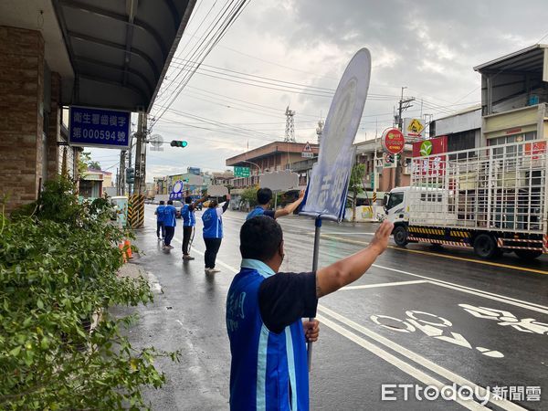 ▲參選屏東縣第4選區縣議員的洪志明，現任東港鎮民代表             。（圖／洪志明服務處提供，下同）