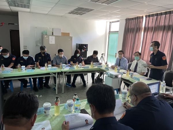 ▲▼北檢檢察長林邦樑率隊前往新店坪林分駐所與基層員警座談分享查賄案例。（圖／北檢提供）