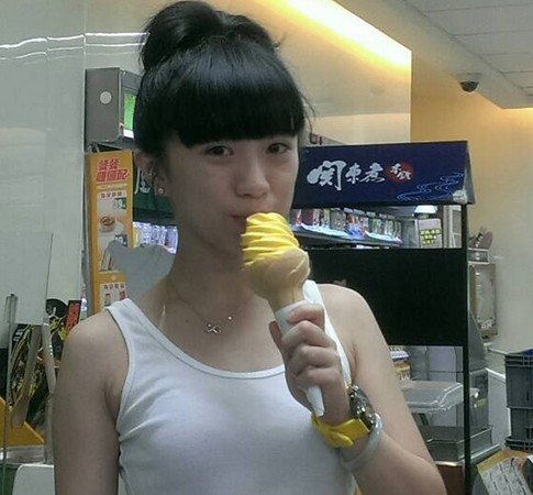 全家便利商店推出的芒果霜淇淋，開賣至今已熱賣達600萬支。