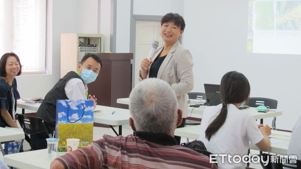 ▲蔡培慧於大學任教時發生嚴重車禍，所幸大難不死。（圖／南投縣長參選人蔡培慧競選總部提供）