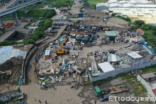 ▲▼  五股垃圾山改變前   。（圖／新北城鄉局提供）