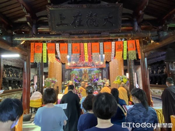 ▲台疆祖廟大觀音亭在農曆七月底舉辦為期3天的盂蘭盆勝會，為生者祈福，為往生者祈求冥福，8月26日將有「瑜伽燄口施食」普度法會，歡迎信眾參與同享佛恩。（圖／記者林悅翻攝，下同）