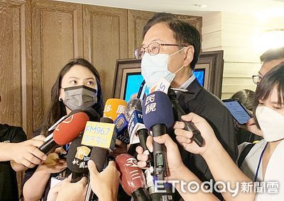 鄭寶清聲淚俱下怨密室協商 張善政:是為民進黨沒創黨靈魂傷心