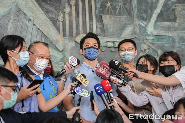 陳時中疫苗門爭議延燒　蔣萬安轟：到底哪裡見不得人？ | ETtoday政