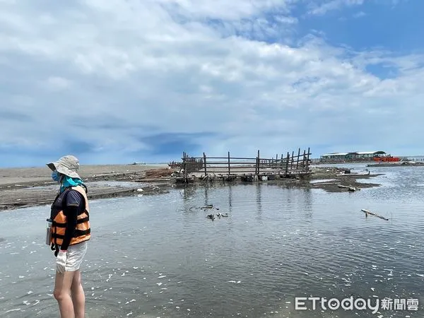 ▲▼  嘉義縣外傘頂洲為當地觀光勝地，公廁數量卻略顯不足 。（圖／記者翁伊森翻攝）