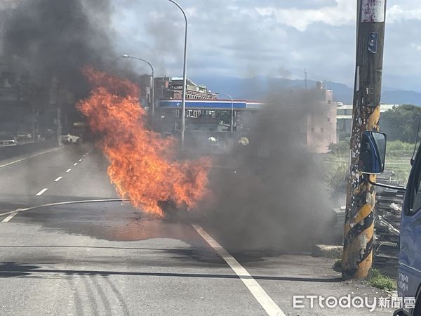 ▲台北男新竹開會！最後一哩路火燒車　火調結果又是電池短路。（圖／記者陳凱力翻攝）