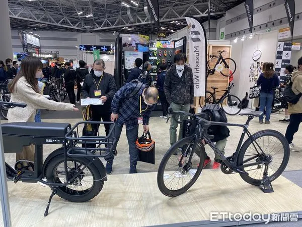 ▲2022 CYCE MODE展期間，創新設計獎產品獲許多日本參觀者詢問。（圖／貿協提供）