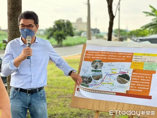 ▲民進黨提名雲林縣長參選人劉建國立委今日邀請營建署長吳欣修一同會勘，針對地區環境改善等八案，初步估計營建署補助經費約2.05億元。（圖／記者蔡佩旻翻攝）