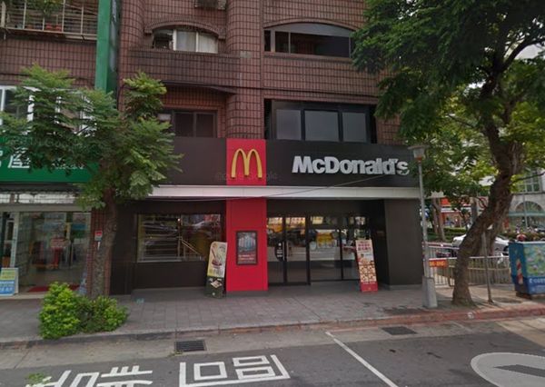 ▲▼劍潭麥當勞約開幕7年時間，至2020年宣告停業。（圖／翻攝自Google Map）
