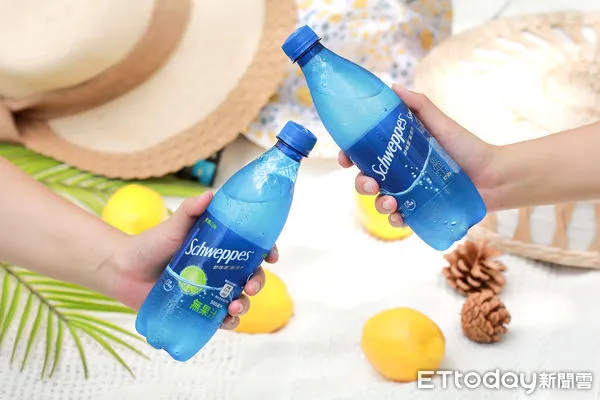 ▲▼舒味思氣泡水產品拍攝。（圖／記者周宸亘攝）