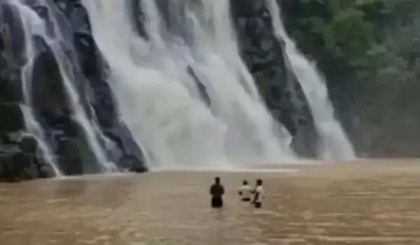 14歲少女瀑布自拍溺水   家人下水救她「全淹死」撈出6具屍體。（圖／翻攝自Twitter）