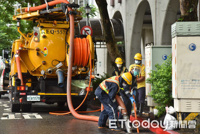 高雄3清潔隊員開公務清溝車兼差　貪小錢恐吃牢飯
