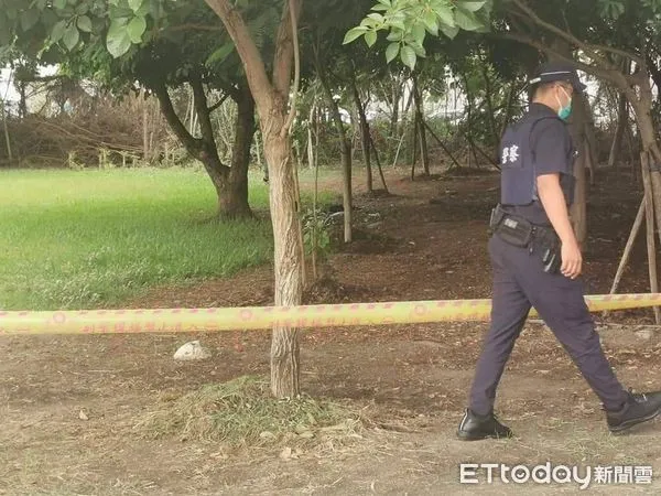 ▲▼台東兒童運動公園內，民眾驚見1男掛樹上急報警。（圖／記者楊漢聲翻攝，下同）